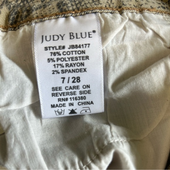 Judy Blue  Tan Gray Snakeskin Print Mid Rise Stretch  Skinny Jeans Size 7/28 - Picture 5 of 8